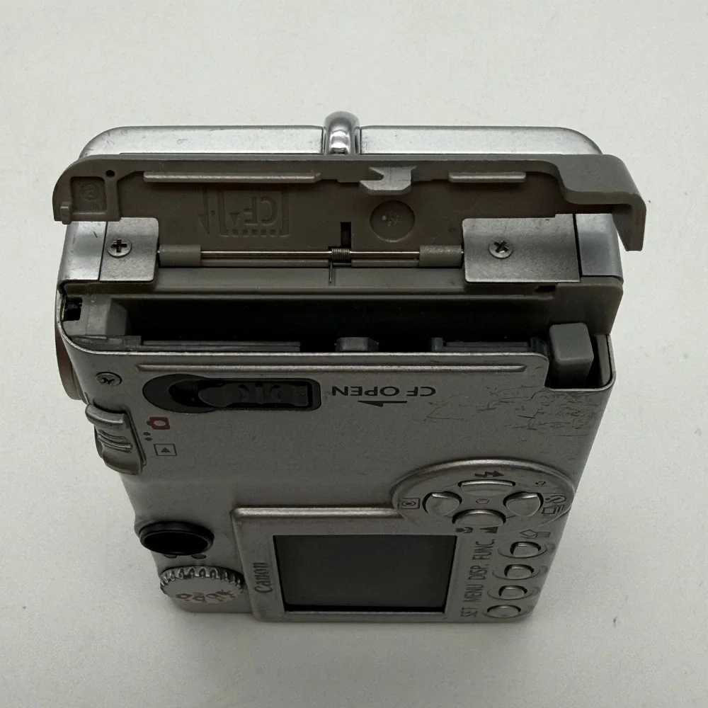 Canon PowerShot S400 Digital ELPH Camera Silver 4.0MP Bundle Tested